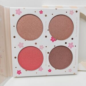 Beauty Bakerie Cotton‎ Candy Champagne Blushlighter Palette NEW